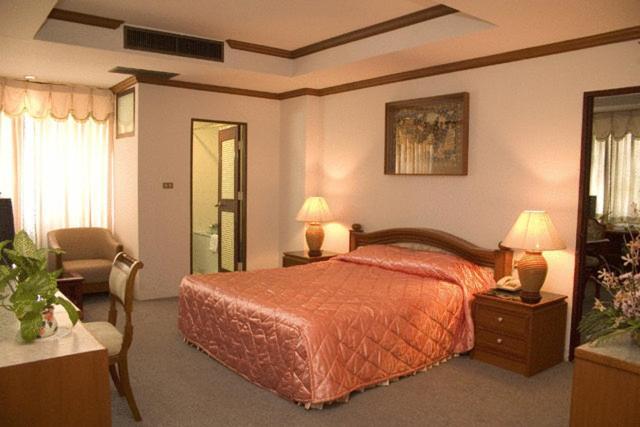 Chiangmai Ratanakosin Hotel Chiang Mai Buitenkant foto